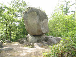 La pierre branlante de Boscartus